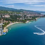 Ellen 3 With Balcony And Sea View Апартаменты *