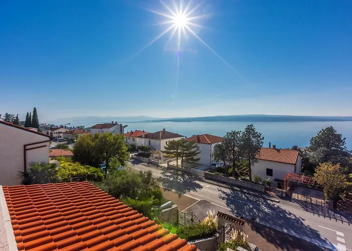 Ellen 3 With Balcony And Sea View Crikvenica