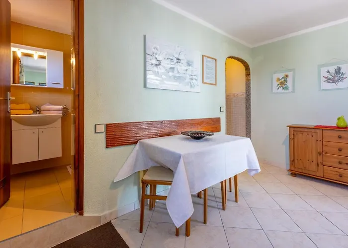 Appartamento Ellen 3 With Balcony And Sea View Crikvenica