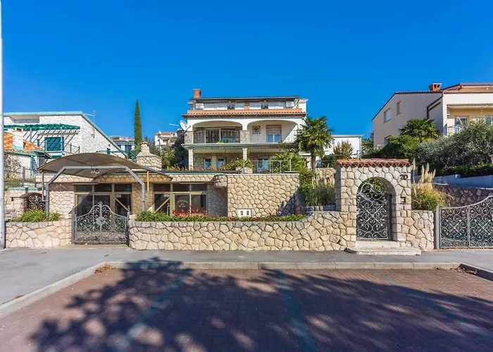 Apartamento Ellen 3 With Balcony And Sea View